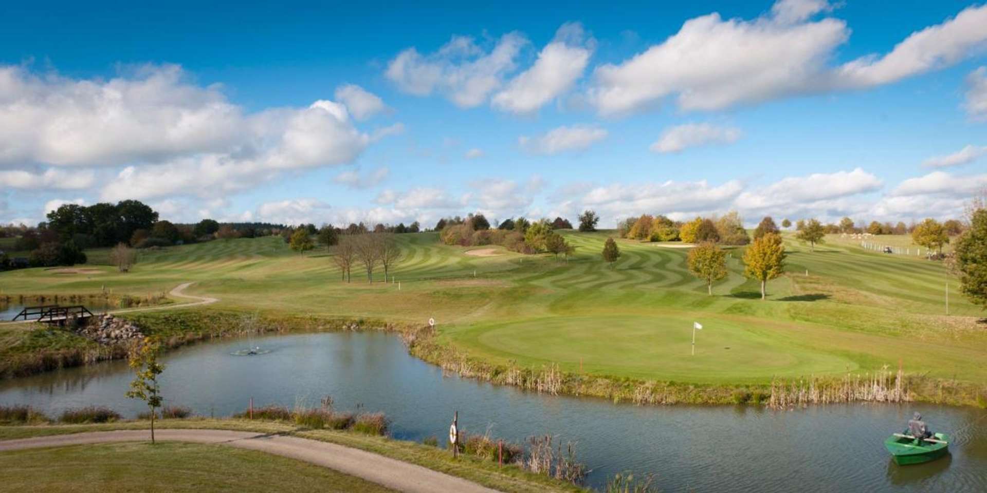 Blick auf Golfplatz